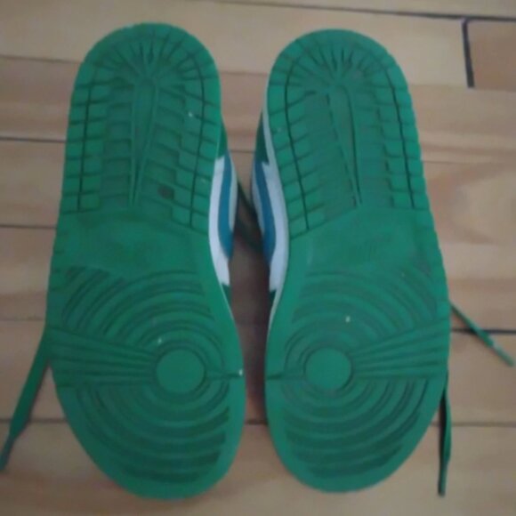 Nike Air Jordan 1 Low Sz 8.5 Lucky Green Aquatone-White DC0774 304 - Picture 6 of 6